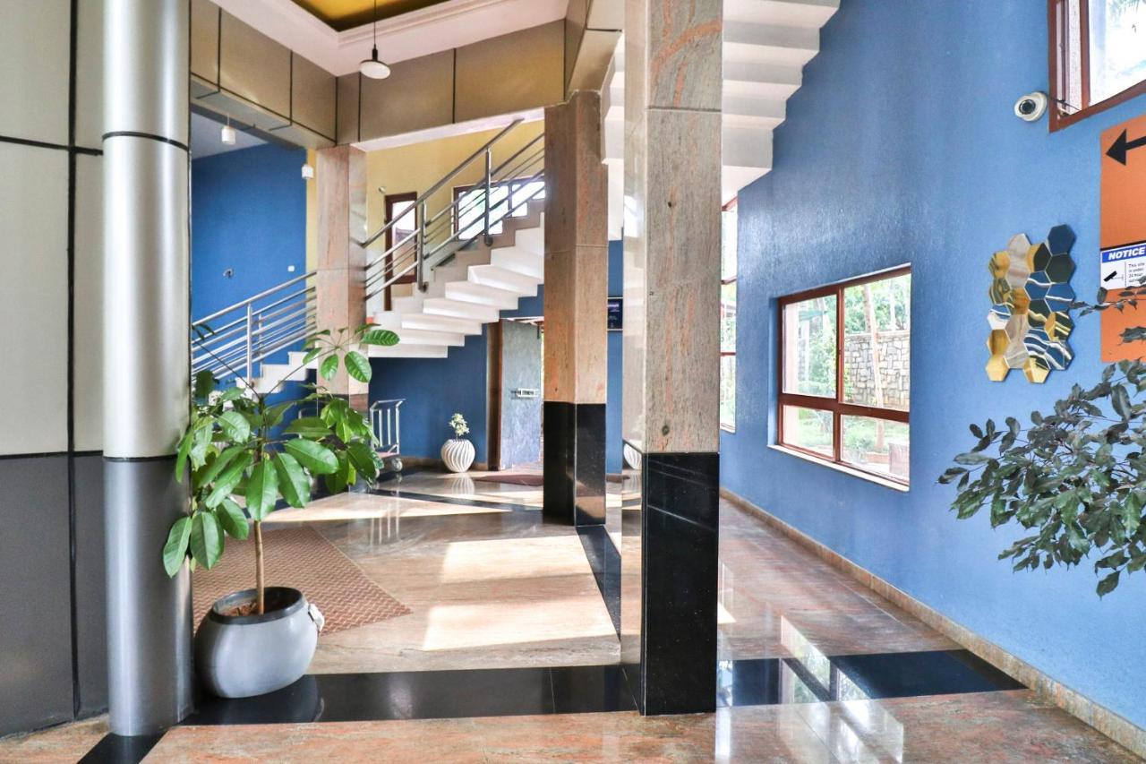 Palette - Holiday Palms Hotell Bangalore Eksteriør bilde